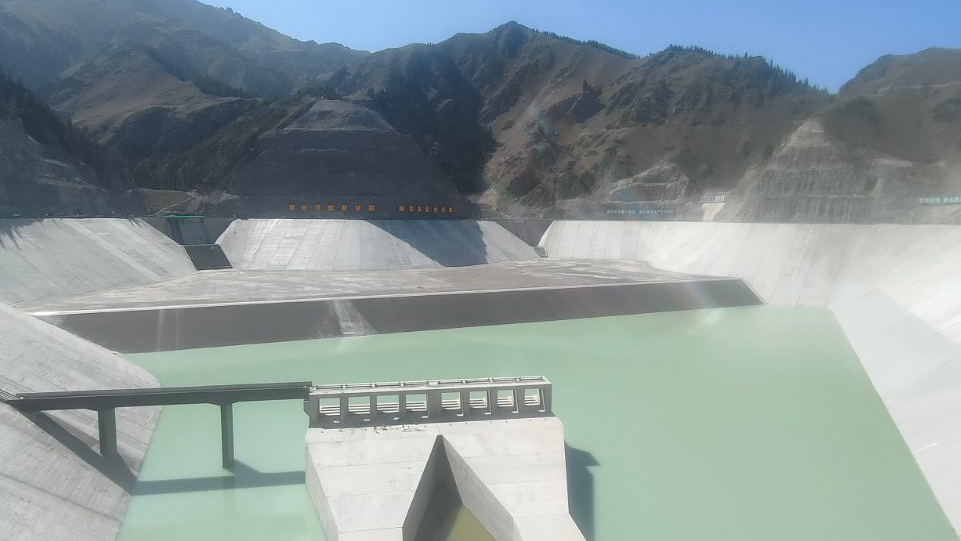 新疆阜康抽水蓄能電站伸縮縫嵌填工程